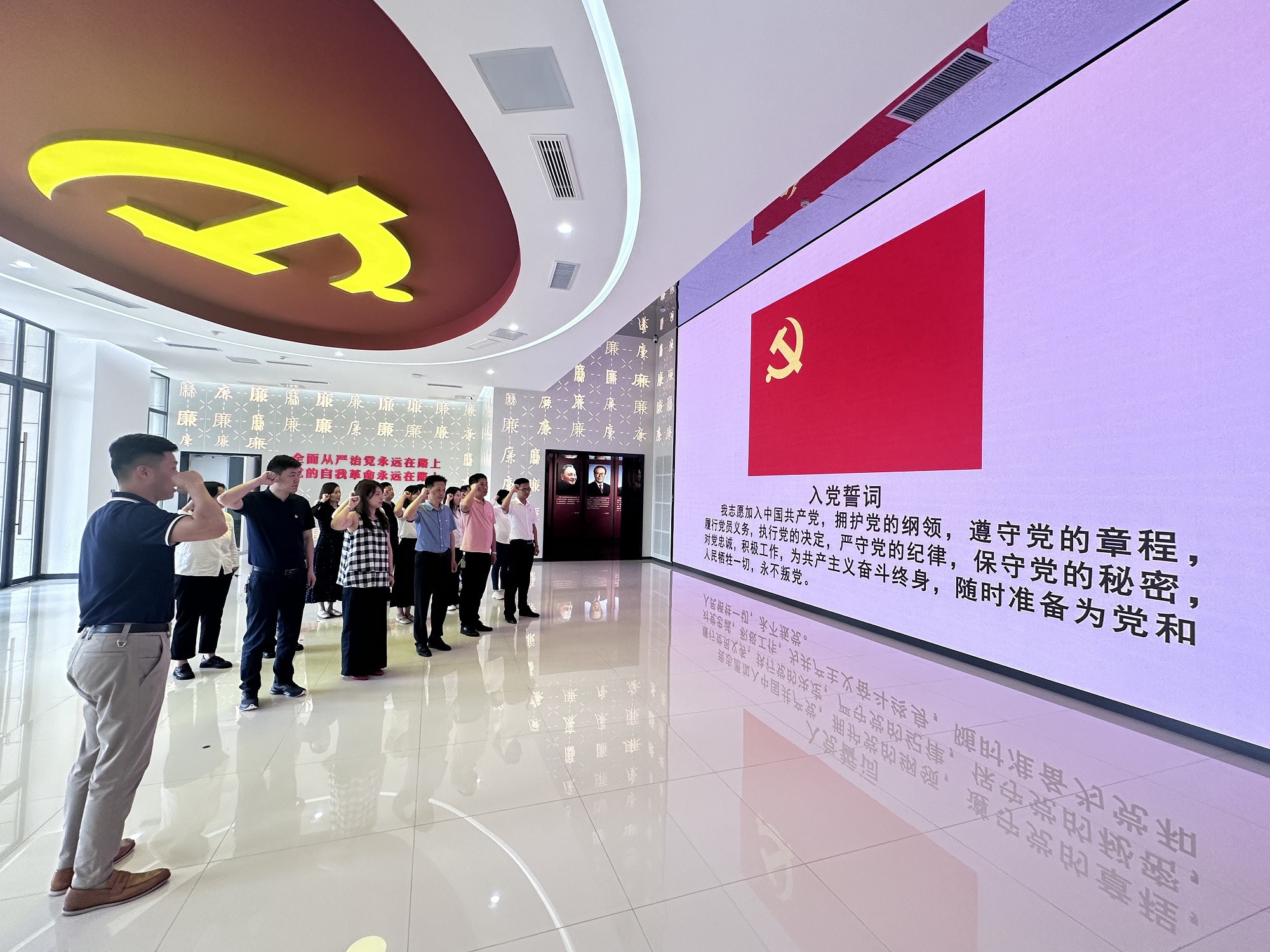 70fe9799bc65ec7b99da6adb1241c53